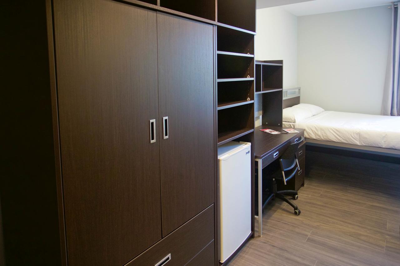 David C. Smith House - Queen'S University Aparthotel คิงสตัน ภายนอก รูปภาพ